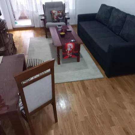 Cozy Retreat 2 Apartment *