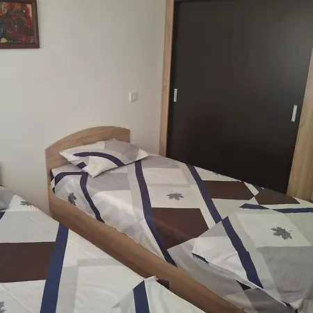 Cozy Skopje Retreat 1 Bedroom Апартаменты *