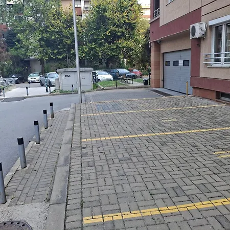 Cozy Skopje Retreat 2 *